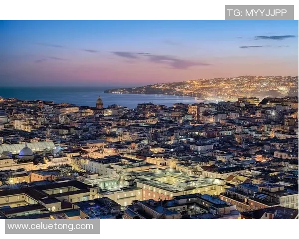 那不勒斯精彩瞬间回顾与深度分析全景盘点 那不勒斯精彩瞬间回顾与深度分析全景盘点